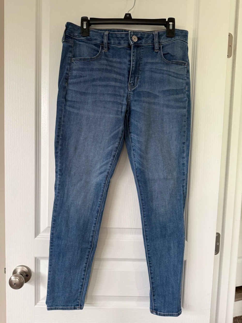 American Eagle Classic Blue Women’s jegging Medium Wash